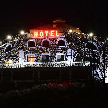 Amrots Hotel Vaykʼ Extérieur photo