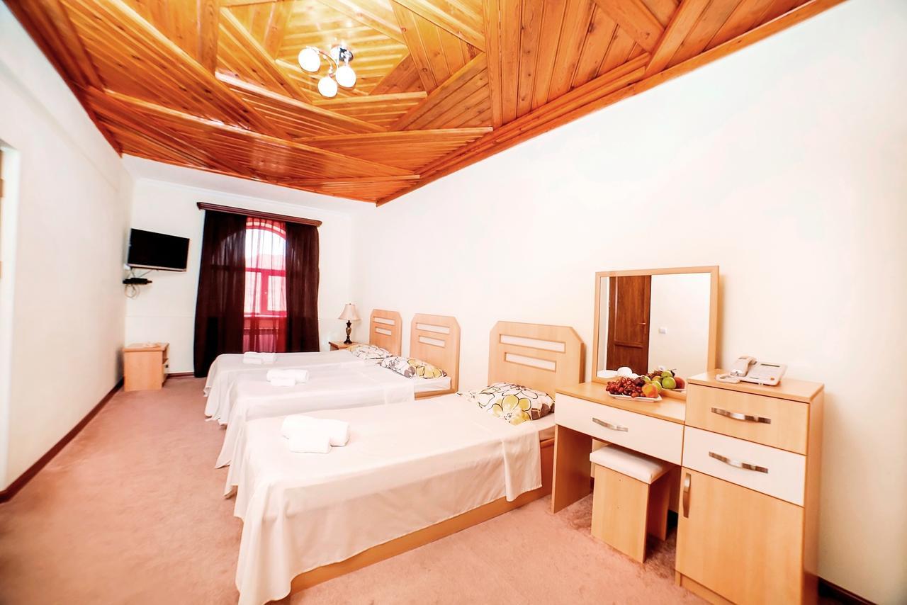 Amrots Hotel Vaykʼ Extérieur photo