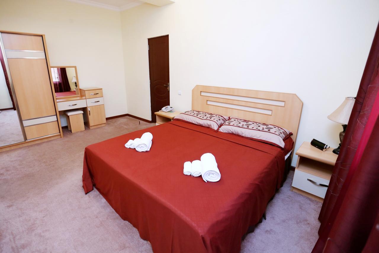 Amrots Hotel Vaykʼ Extérieur photo