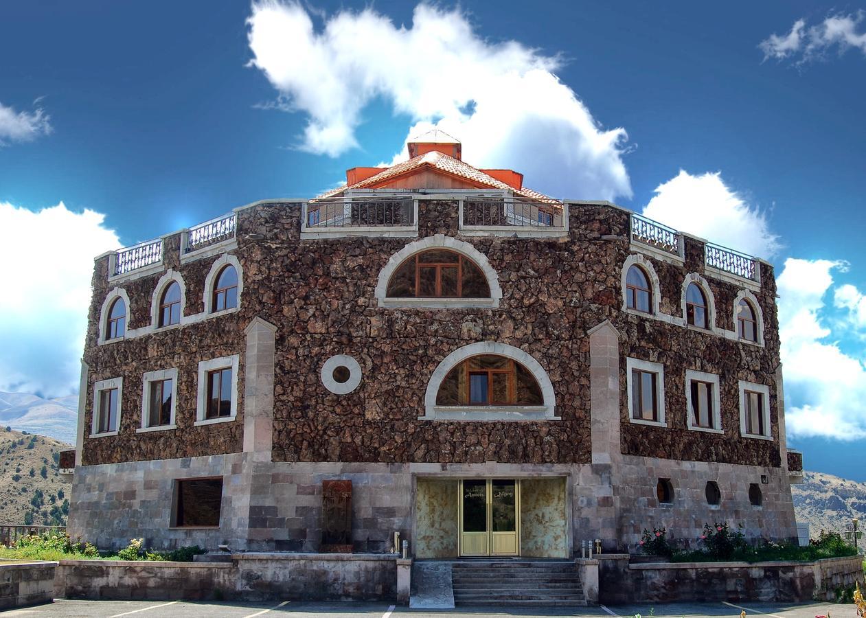 Amrots Hotel Vaykʼ Extérieur photo
