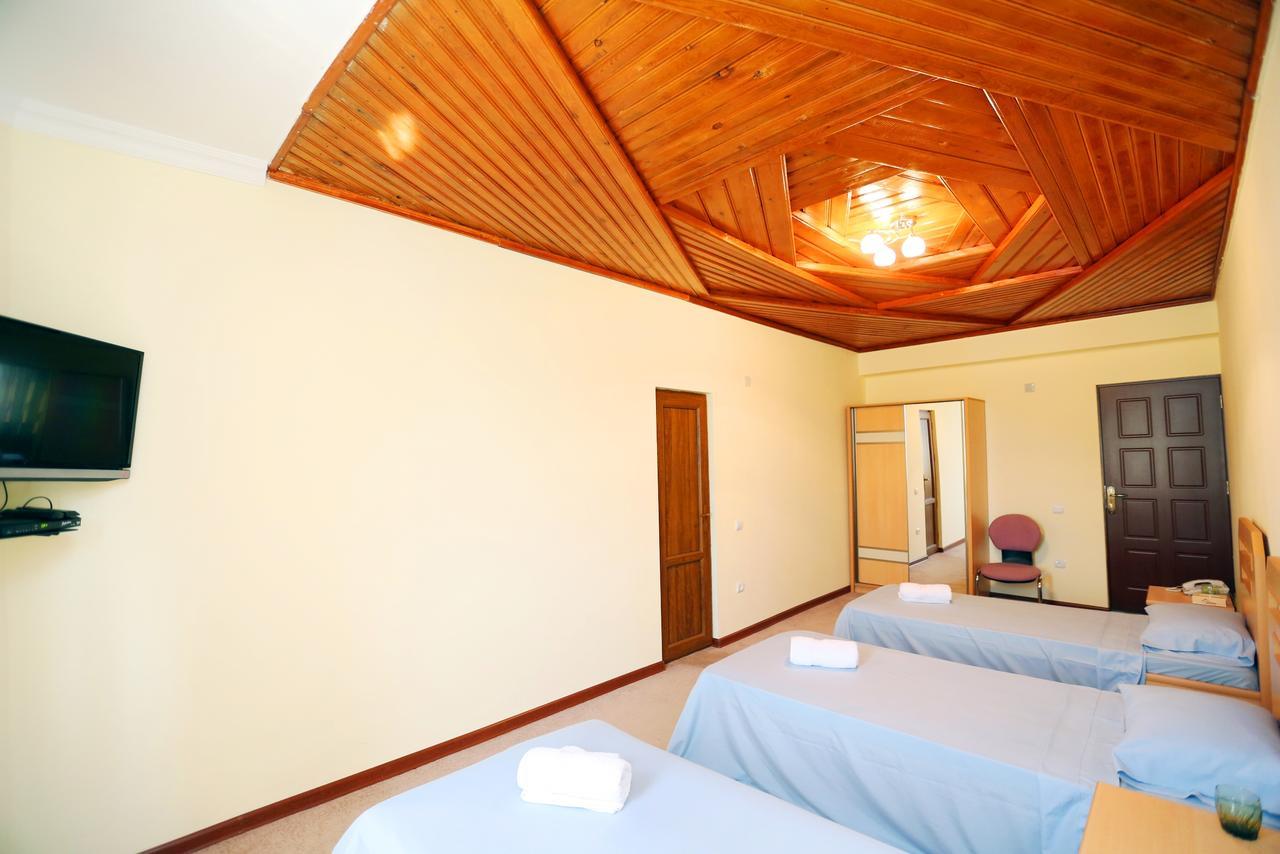Amrots Hotel Vaykʼ Extérieur photo